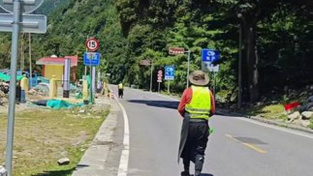 #每一次快门都不负热爱 #用五彩斑斓打开治愈瞬间 #感受大自然的气息和美景 #身体和灵魂总有一个在路