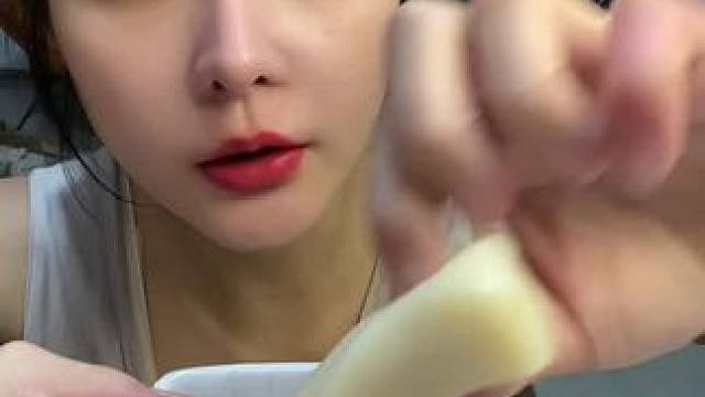 #好好吃饭好好生活 #妈呀太香了 #秋天的第一块月饼 #超便宜超划算 #好物推荐