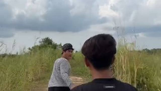 地包天来了 #原始美味 #我的乡村生活 #农村生活 #爱生活爱美食 #农村美食记录生活