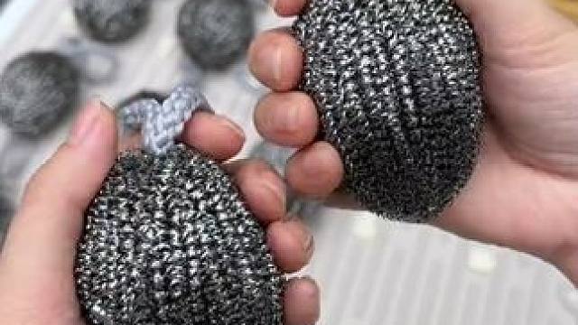 用这个自带挂绳的椭圆钢丝球，真不错，用完可以挂起来干净又卫生#钢丝球  #厨房好物  #刷锅神器 #