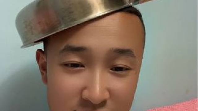 #创作灵感 你要求的平底锅来了#头顶物品 #兔子老师挑战绕口令