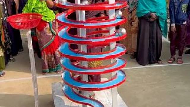 印度今日运气最好的母亲，创造出了游戏的最高纪录。#挑战不可能