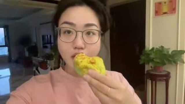 喜欢咸口的！#谁懂这一口的好吃程度 #欧包 #妈呀太香了 #一吃一个不吱声 #一口下去超满足