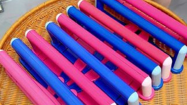 #可伸缩拖鞋架 ，凉鞋拖鞋用它收纳不占空间，还是个#可伸缩毛巾架 ，卫生间干净整洁多了#免打孔 #实