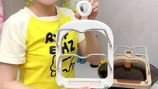 终于找到这款高颜值的奶油风锅盖架，免打孔挂墙上不占空间，大小锅盖都可以放#厨房好物  #锅盖架  #