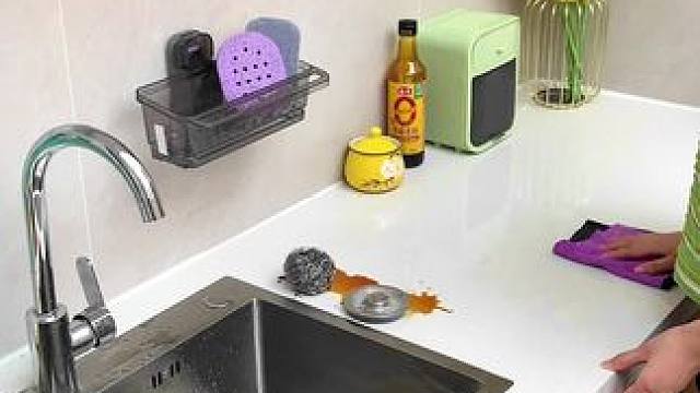 有了这个吸盘 #水槽沥水架  厨房水槽都整洁多了，还干净卫生，吸盘的想换位置也方便 #水槽置物架  