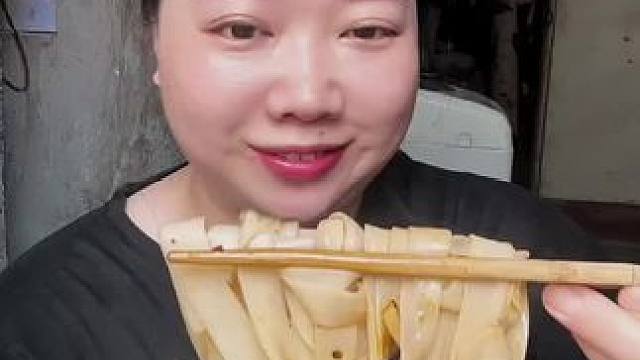 酸菜面#大口吃面过瘾 #吃饭了 #家常便饭开吃了