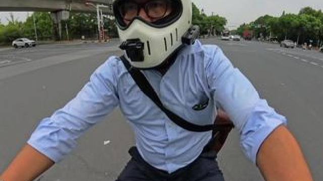 打工族骑摩托下班是一天最快乐的时光，上班5km下班跑50km不过分吧？#骓1200 #鑫源1200声