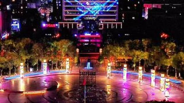 今天晚上7:30女儿节第一波《放歌嘉陵江》在利州广场举行活动#广元女儿节# 跟着女儿节游广元#大美广