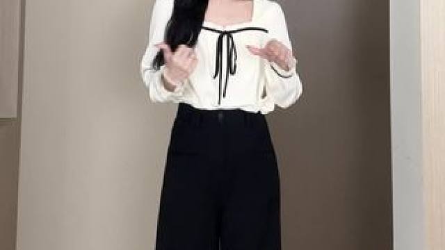 肉肉女生教科书级别显瘦穿搭来咯 #创作灵感 #微胖穿搭天花板 #早秋新款 #梨形身材 #时髦精