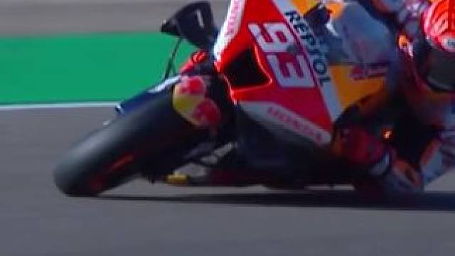 回顾2022年西班牙阿拉贡 马奎斯极限救车名场面…#机车 #motogp #93号马奎斯 #滑胎过弯