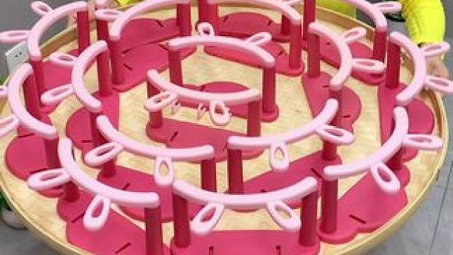 #兔耳脸盆架  可以收纳多个脸盆，家里的鞋刷都可以挂上去，还不占空间#免打孔  #小兔脸盆置物架