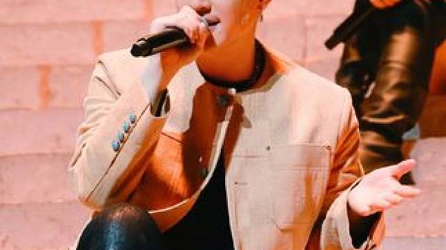 不是哥们，谁让你这么会开演唱会的？#潘玮柏演唱会还是太全面了