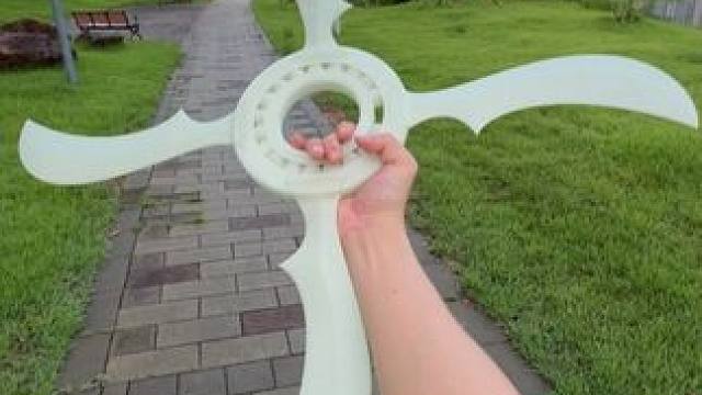 没有男生会拒绝佐助的风魔手里剑~ #火影忍者    #佐助    #酷炫    #有男生会拒绝这个玩