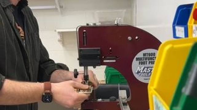 真材实料手工工艺！ #是时候展现真正的技术了 #匠心制作 #解压视频 #极度舒适 #技术活