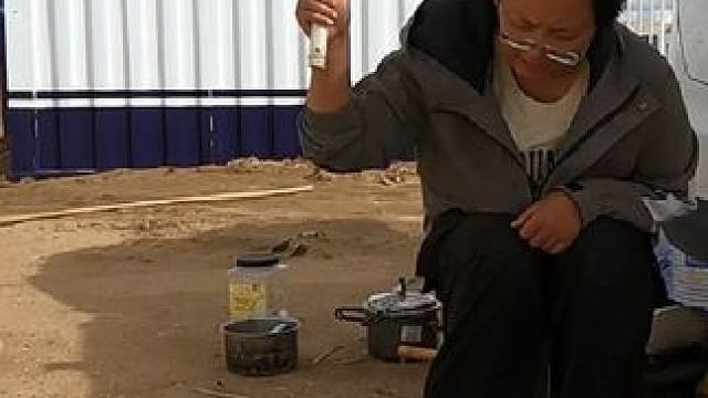 高原睡车里，没开窗户，差点被憋死#床车旅行 #穷游 #记录真实生活 #219国道 #露营