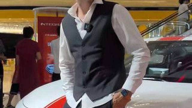 年轻人的第一辆潮流跑车，车手梦就在今天实现！ #限定潮跑玩出型格#最卷越级潮跑#citytravel