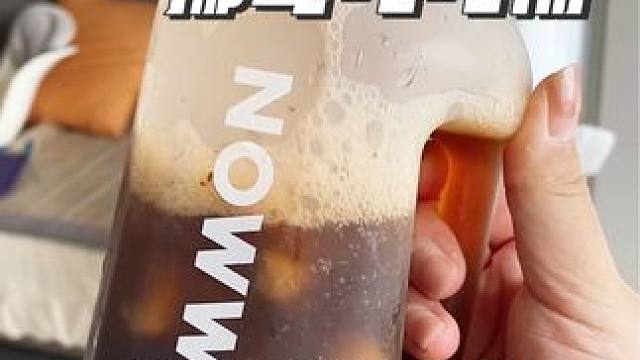 挪瓦吨吨桶活动组合太适合早八人咖啡脑袋了#挪瓦咖啡 #挪瓦吨吨桶 #好喝不贵 #快艾特你的咖啡搭子