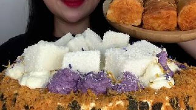 #无胚蛋糕 肉松芋泥奶冻蛋糕 芋泥夹心 大满足❗️#晒美食是对平凡生活的热爱 #这