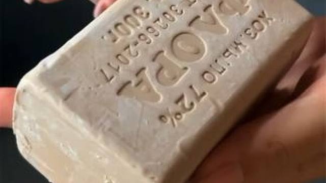 外国小姐姐沉浸式洗手 #助眠解压 #解压 #强迫症治愈系 #极度舒适 #声控解压