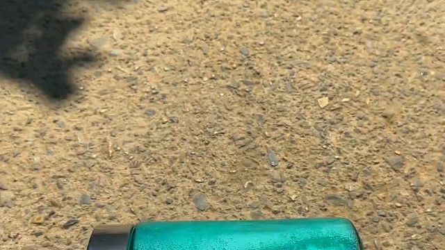 楼梯滚瓶子爆破解压时刻