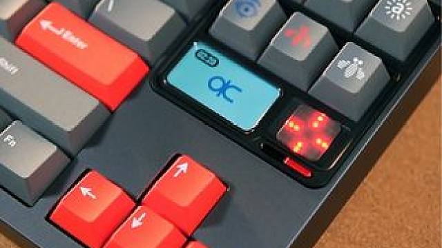 QK80 MK2，更有趣的屏幕更好的输入体验，这一次你冲吗？阳极灰真的很漂亮哦#客制化键盘#桌搭好物