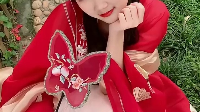 我想跟你认识呀