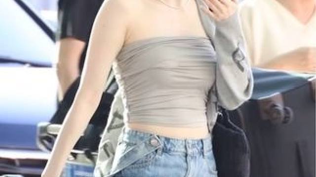 韩素希机场穿搭颜值状态 #韩素希 #穿搭 #完美身材 #又美又飒 #美出高级感