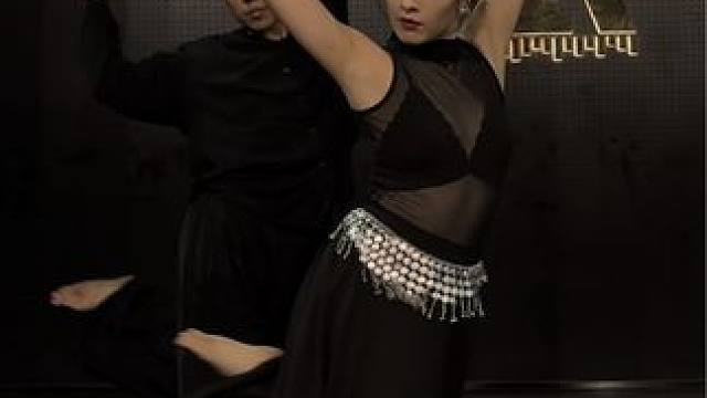 爵士舞版胡旋舞 去西域溜达一圈都没有成都热#兔小跳编舞 #民族风爵士 #原创编舞 #西域舞姬