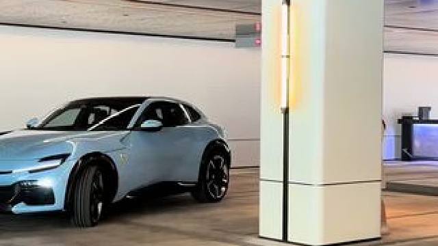 法拉利首款四门四座跑车.太帅了 #不要慌太阳下山还有月光 #法拉利 #顶级超跑 #法拉利purosa