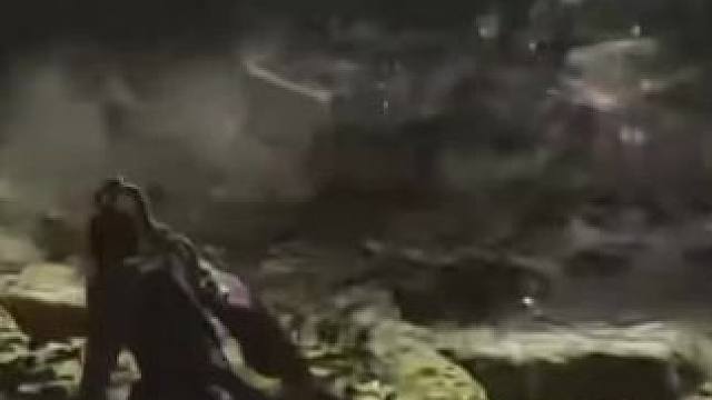 其他主播玩黑神话打近战，磊哥科研出大圣甩棍的远程攻击 #磊哥 #黑神话悟空 #黑神话悟空创作激励