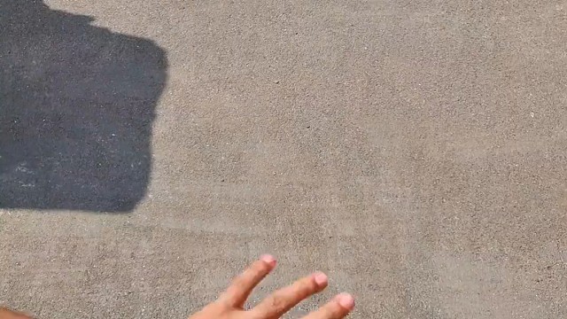 楼梯滚瓶子爆破解压时刻