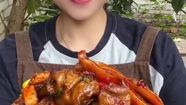 #农村柴火灶 #腊味 #麻辣鲜香 #吃饭喽