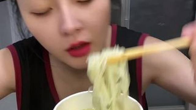 #好好吃饭好好生活  到手6桶❤️#晒美食是对平凡生活的热爱 #深夜放毒系列之让你饿的睡不着 #从来