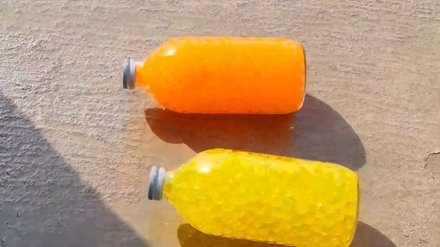 楼梯滚瓶子爆破解压时刻