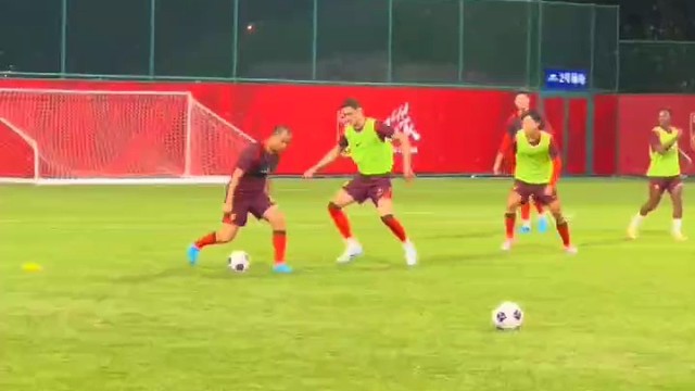 看得出来国足是带着怒气在备战日本！