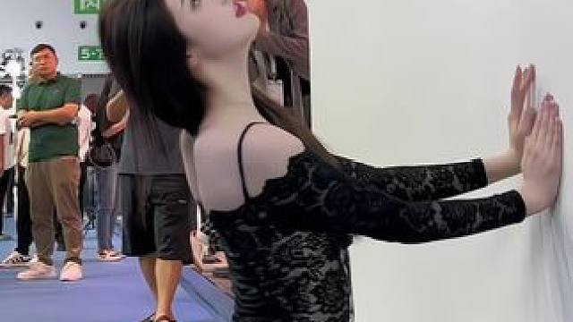 兄弟姐妹们请交现场作业#成都车展