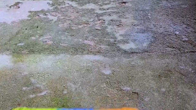 楼梯滚瓶子爆破解压时刻