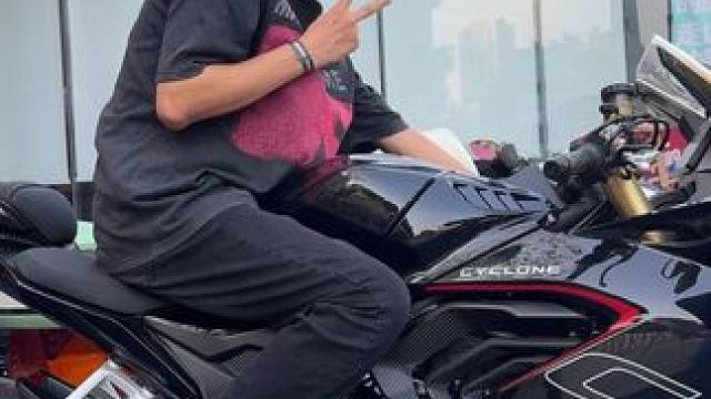 勒是雾都 你在哪里？#布瑞吉bridge #宗申骑士节