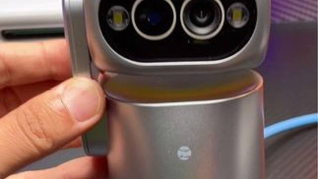 打破传统“对讲机”来了解智能看护机器人，看老王，看孩子，看老人，看店铺！“电子保安”。真3K高清全彩