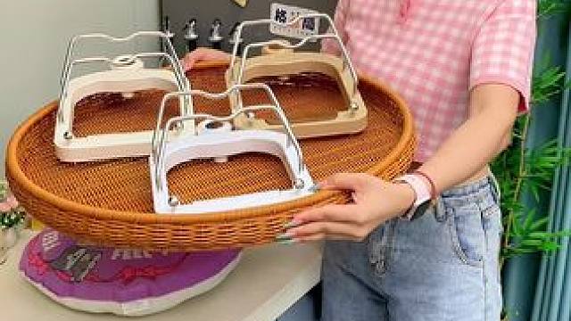 终于找到这款高颜值的奶油风锅盖架，免打孔挂墙上不占空间，大小锅盖都可以放#厨房好物  #锅盖架  #