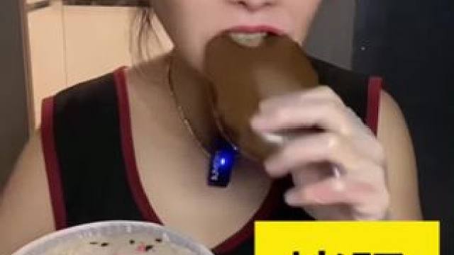 #深夜放毒系列之让你饿的睡不着 #好好吃饭好好生活 #大口吃肉的感觉太爽了 #从来没吃过这么好吃的东