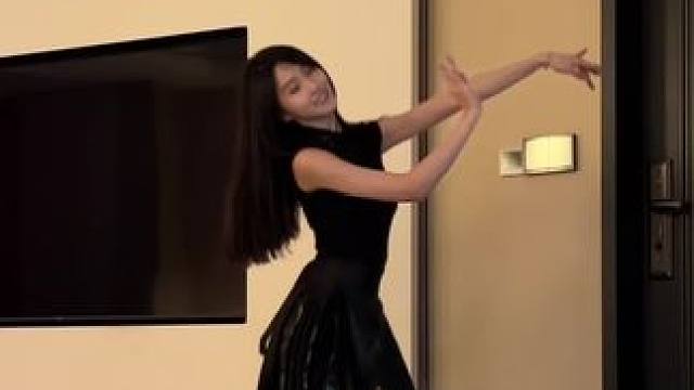 上过桥啊•走过道啊·逛一逛繁华 #古典舞 #即兴#风尘下榻