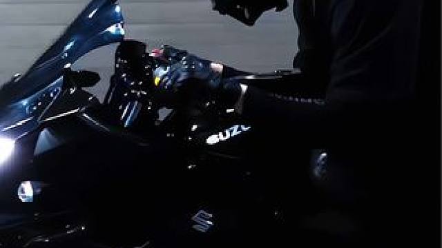 人生当然要充满passion！#人生就是要充满passion #机车 #185大帅哥 #铃木gsx2