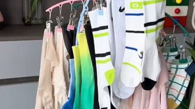 这个一字#不锈钢袜子架  ，晾内衣裤袜子好用不占地方#袜子夹  #袜子架  #袜子晾晒架  #多功能