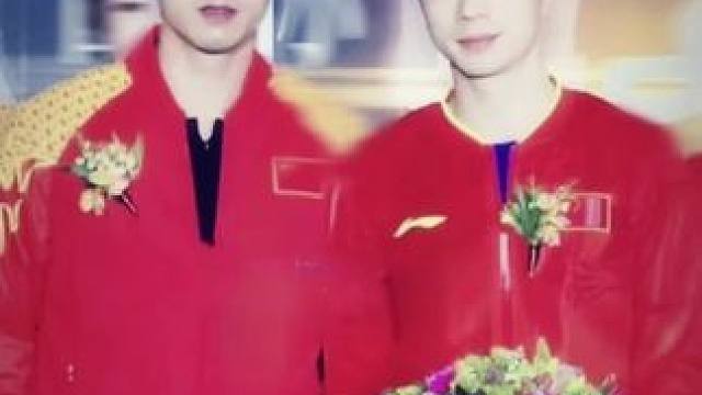 洁白的婚纱 手捧着鲜花#国乒 #张继科 #马龙 #獒龙