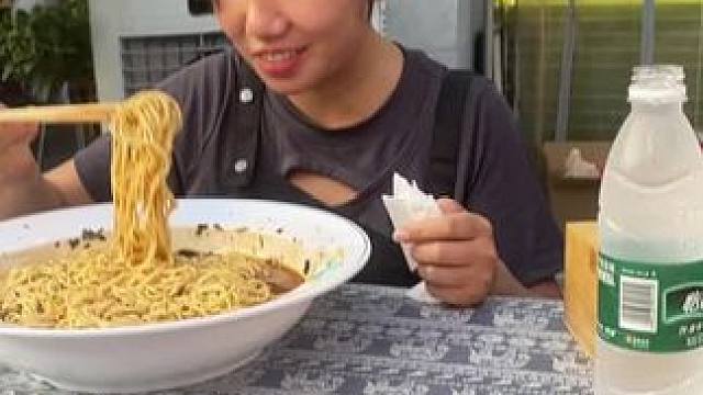 朋友们现在快来挑战哦！#妈呀太香了 #这一碗好过瘾 #好吃到停不下来 #重庆美食