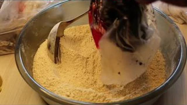 野钓鲢鳙最好的鱼饵在家自己做鲢鳙自由吃过够 野钓鲢鳙最好的鱼饵 
在家自己做
鲢鳙自由
吃过够
#自