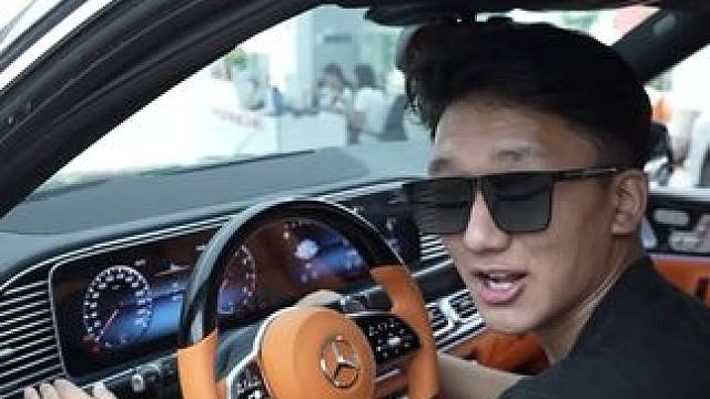 十年前的老奔驰GL竟然升级了新款大连屏！这是一种什么样的体验？#gl老改新 #奔驰gl #gls