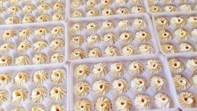 置顶你的赚钱能力吧[嘿哈]不要再相信女孩子不要太辛苦的鬼话，你努力得到肯定、得到尊重、收获财富，一定